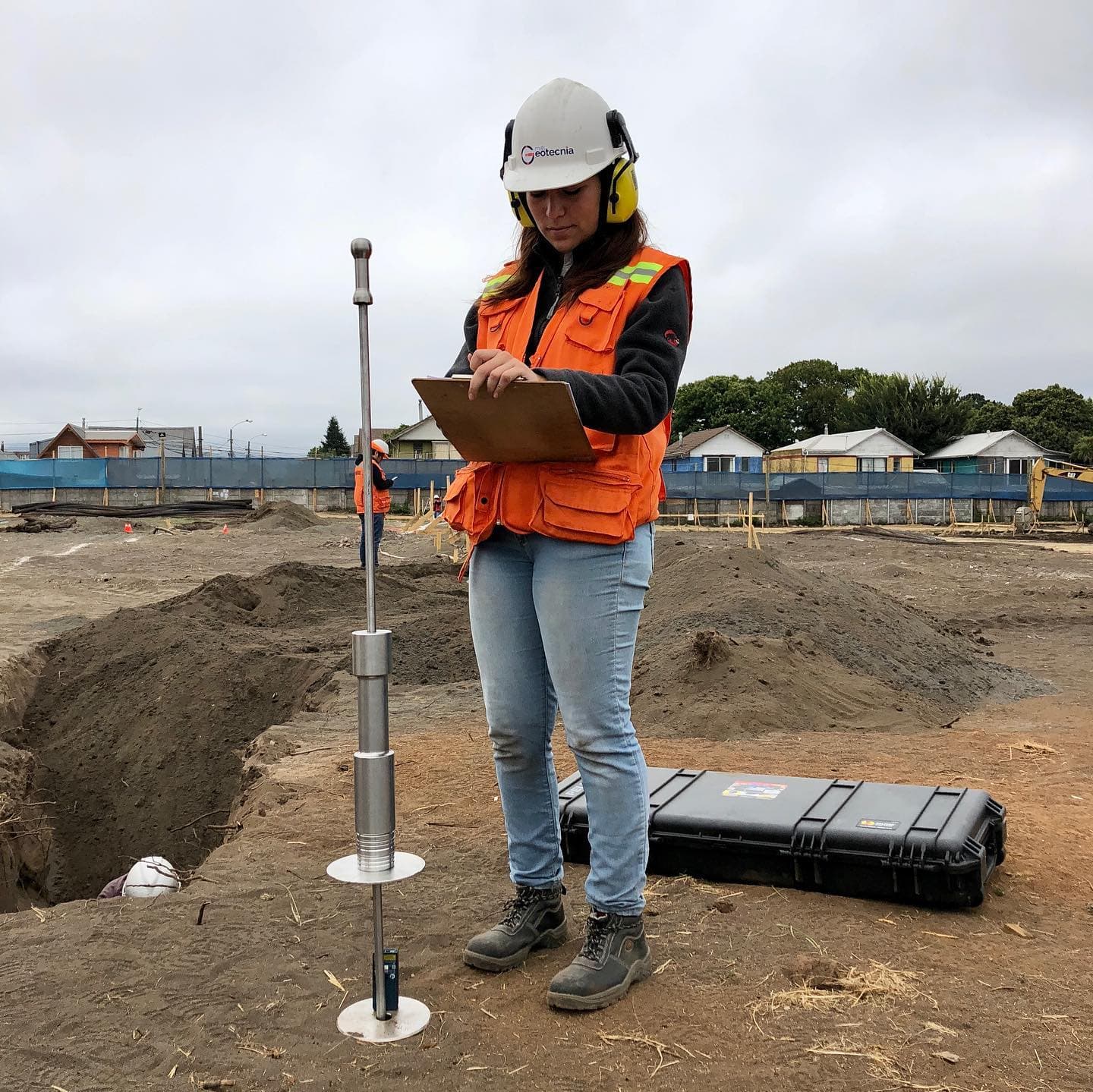 DCP Manual con Medidor Láser Bosch en terreno